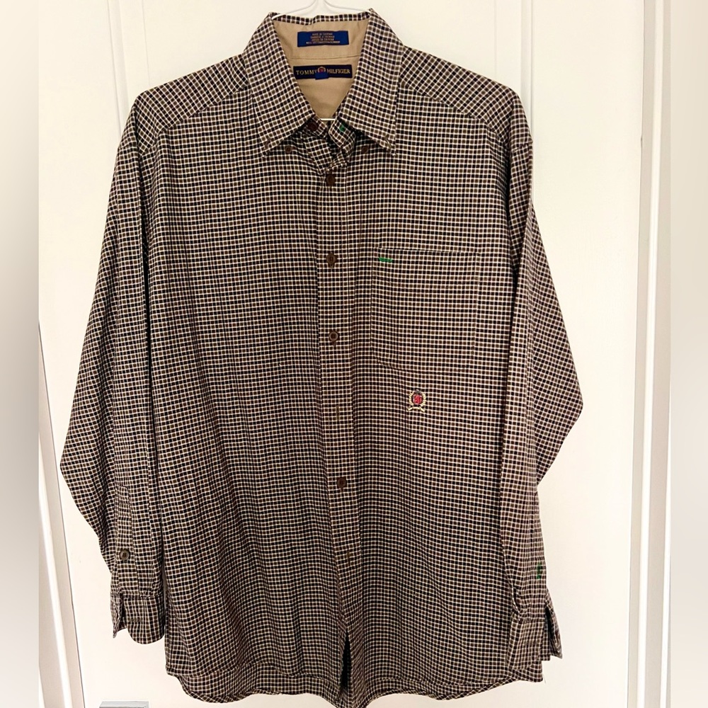 Men’s Tommy Hilfiger button down shirt. Size medium